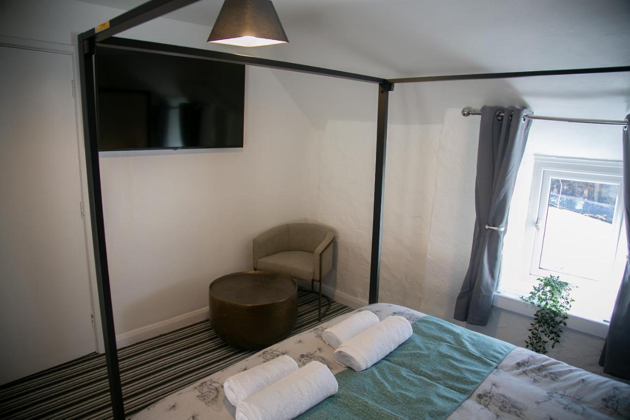 The Swan Hotel Шептън Малет Екстериор снимка